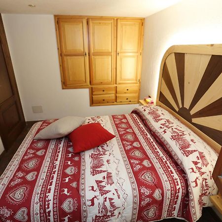 Suite Del Villaggio Sarre Екстер'єр фото
