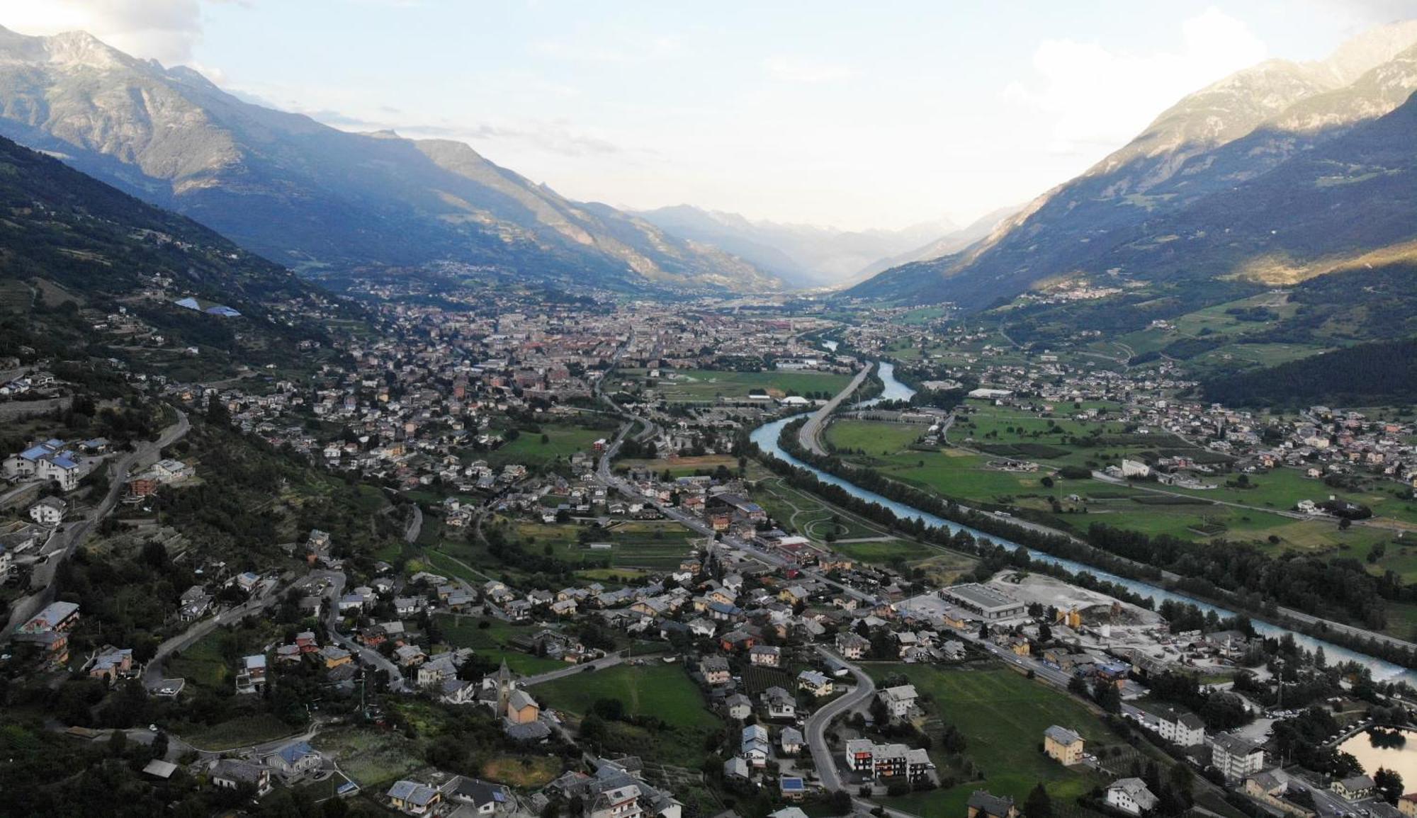 Suite Del Villaggio Sarre Екстер'єр фото