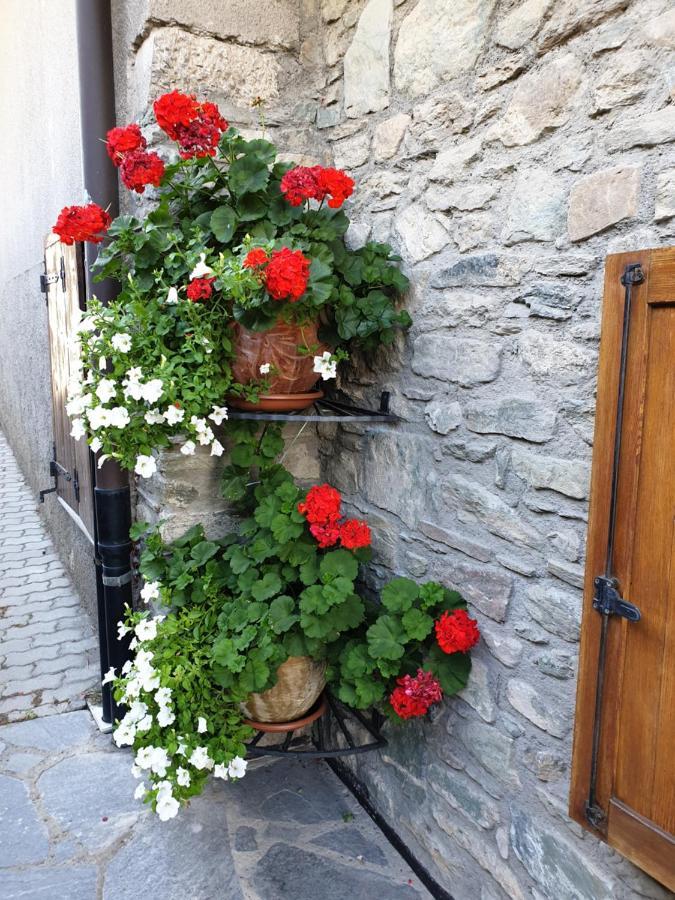 Suite Del Villaggio Sarre Екстер'єр фото